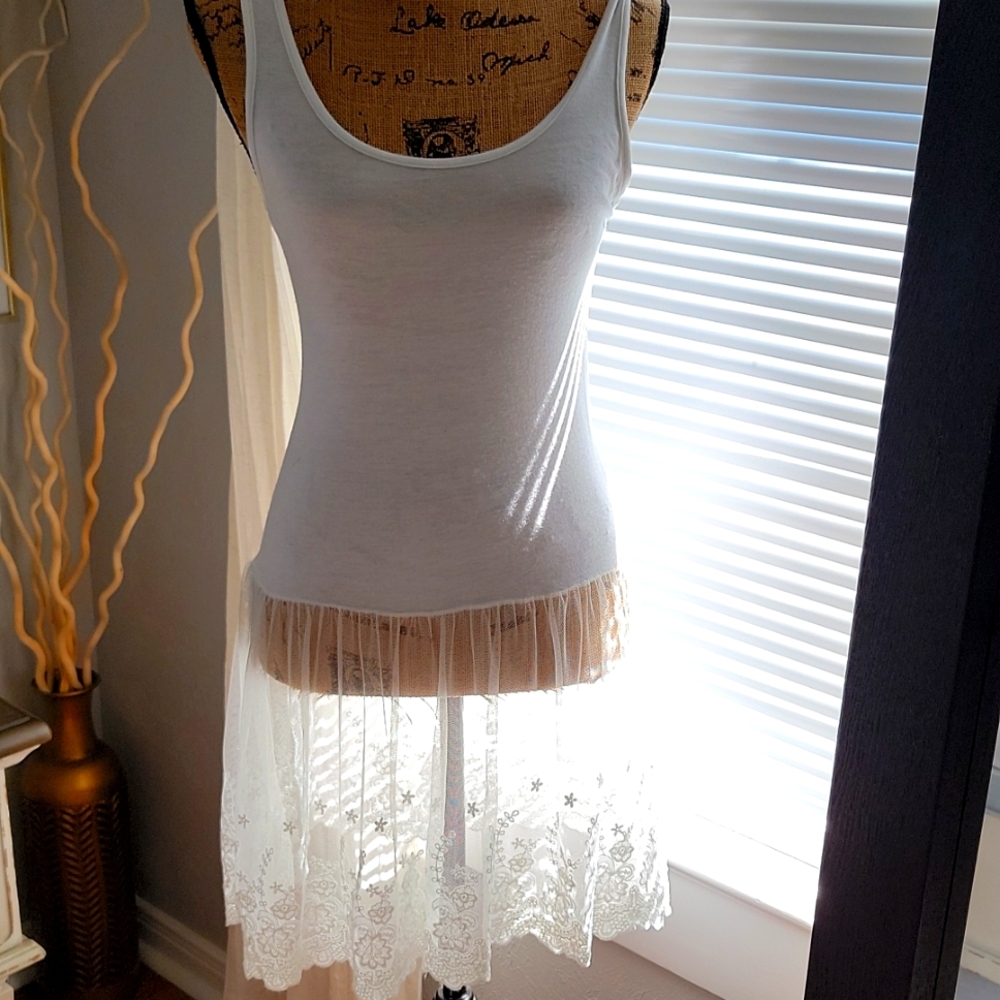 Wanna be Lace shirt Extender